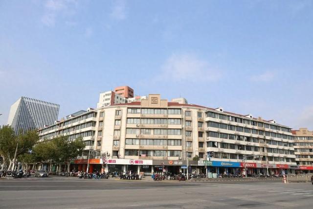 个小区旧改的阳光亮眼又暖心凯发赛事合作“一拆一移”这(图2)