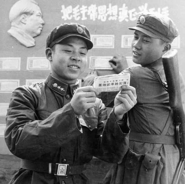 1年后鉴定人披露事故发生的详情惹人泪目凯发k8国际1962年雷锋因公牺牲4(图11)